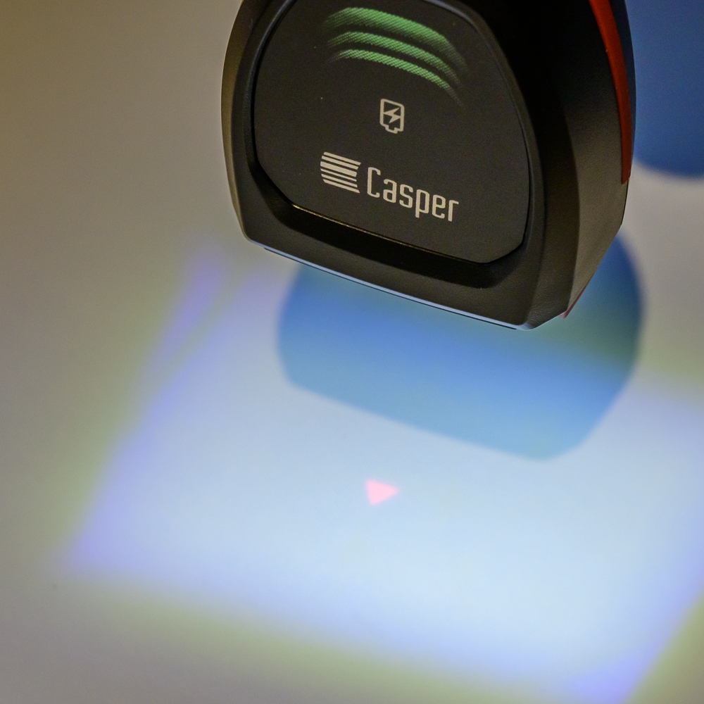 Casper BCS200 beim Scannen ohne Barcode zwecks Darstellung des Scanlichts